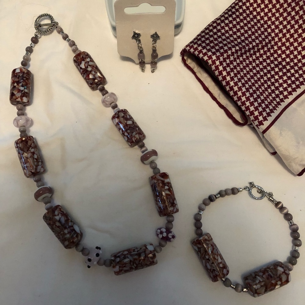 Jewelry set with scarf